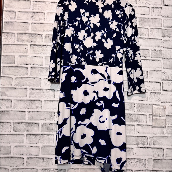 Charles Henry Navy and White Floral wrap Dress size M long sleeve knee length‎ - Picture 2 of 7